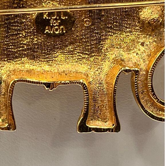 Kenneth Jay Lane KJL Vintage Avon Elephant Enamel Trunk Up Lucky Brooch Pendant - Picture 6 of 8